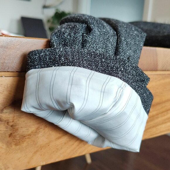 EUC men's blazer in dark grey - Picture 3 of 5